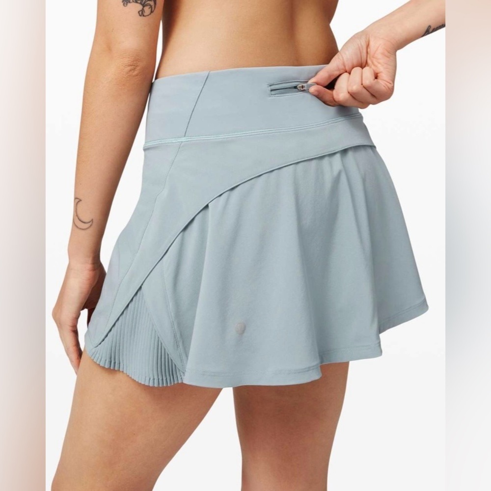 Lululemon Play Off The Pleats Skirt *13" in Blue Cast
